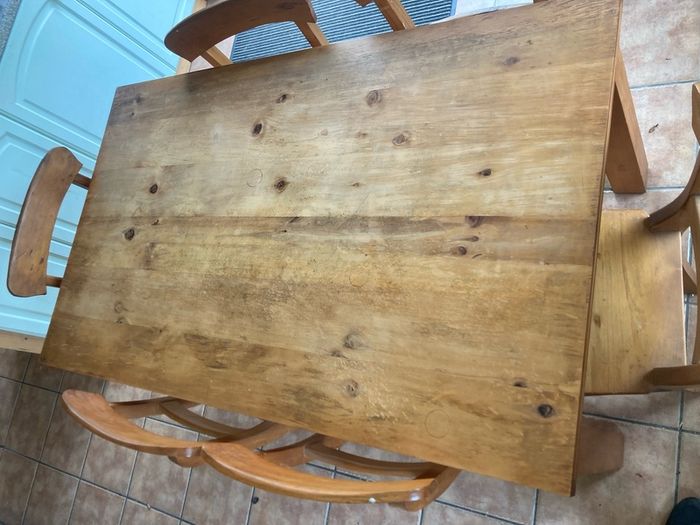 Table and 6 Chairs