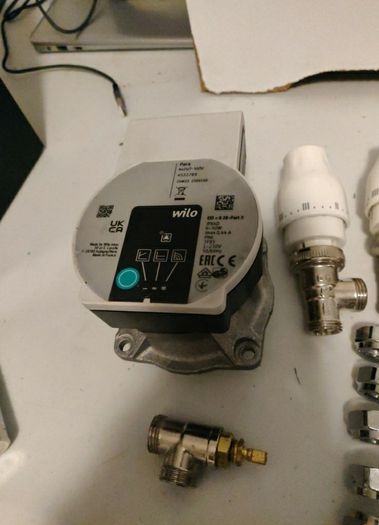 Wilo Para Heating Pump & Underfloor/Radiator Valve Fittings Bundle