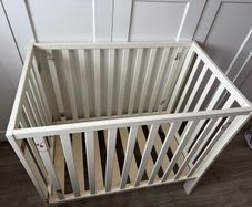 baby cot