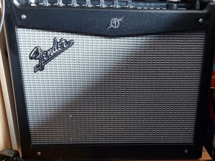 Fender Mustang 3 V2