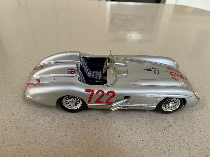 Mercedes 300 SLR signed by Sir Stirling Moss with COA 1/18