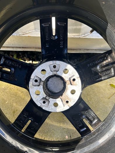 Genuine BMW G30, G20 848M 18" Alloy Wheels
