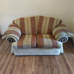 Free couch / Sofa
