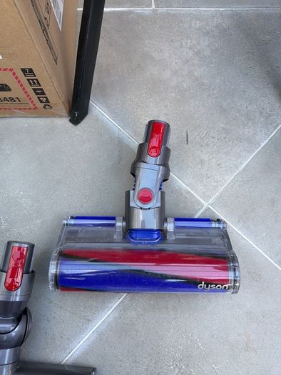 dyson brush
