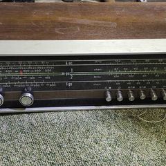 Vintage Philips radio reciever