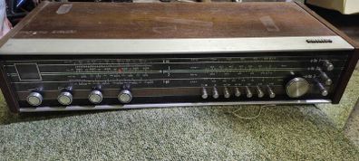 Vintage Philips radio reciever