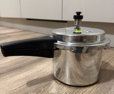 Pressure Cooker