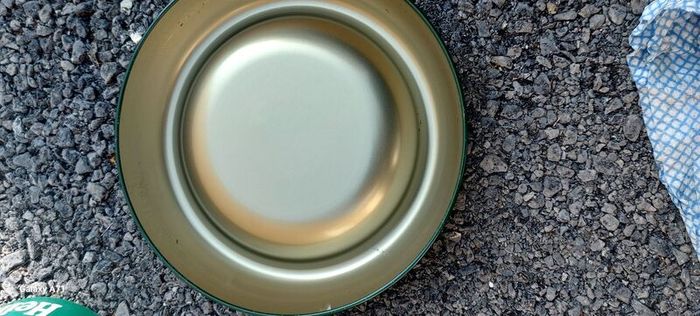Smithswicks beer metal ashtray, collectors item, hard to come by, nice overall condition,,see pictures for condition, price includes post to anywhere in Ireland thank you, sold as seen ,