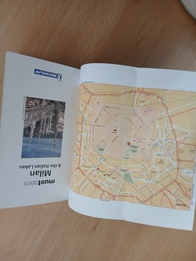 Milan and Italian Lakes Travel book