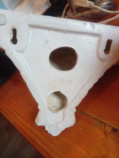 Twin pair of wall shelves
