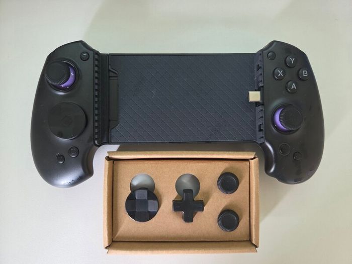 Abxylute S9 phone and tablet controller