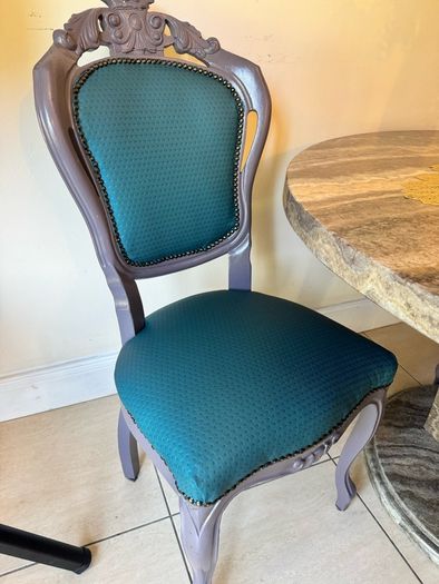 Beautiful Italian Marble table with 4 chairs