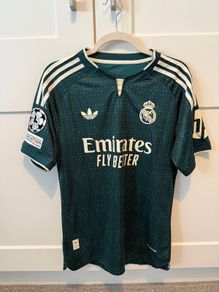 Real Madrid - Cucurella 17 NEW T-Shirt