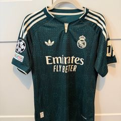 Real Madrid - Cucurella 17 NEW T-Shirt