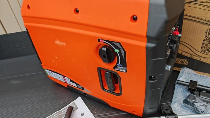 New 2.3KW Inverter Generator with wheels and Retractable handle