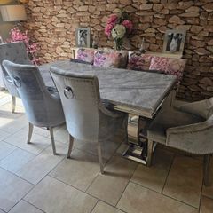 Dining Table, 4 Chairs & Long Stool