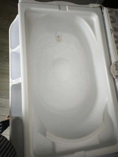 Belle Baby Changing Unit & Bath- Great Condition