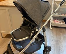 Uppababy Cruz V1 good condition