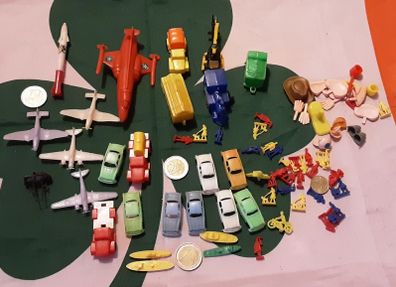 Nice small plastic collection,vintage