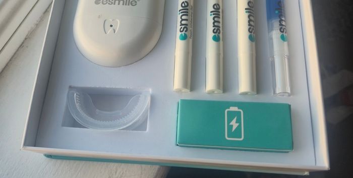 Esmile Aura Pro Teeth Whitening Kit