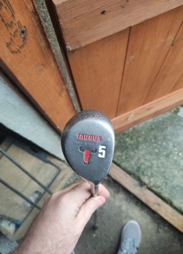 golf clubs