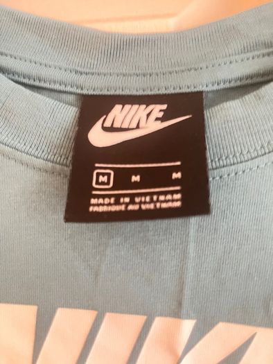 Nike top