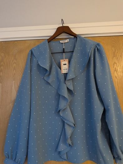 Gallery Blue Ruffle Blouse.  S.18.  B.N.W.T.