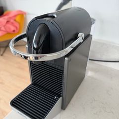 Nespresso Original Pixie Titan Coffee Machine with descaling kit