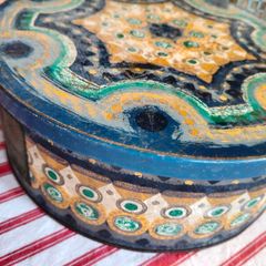Old Biscuit tin