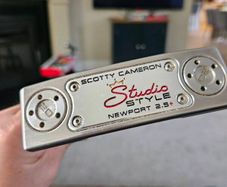 Scotty Cameron Studio Newport 2.5+ Left Handed