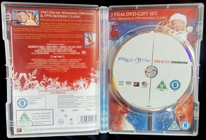 Miracle On 34th Street - 2 Film Gift DVD Set