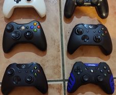 Xbox one and PlayStation 4 controllers spare / repair