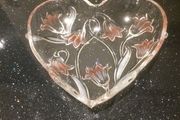 Glass dish