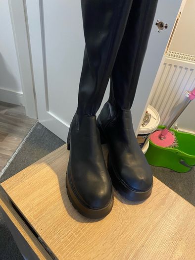 chunky high Boots