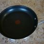 JAMIE OLIVER FRYING PAN BY TEFAL. Large Deep Frying or Omelette Pan.  Professional Series. WITH Jamie Oliver 4 piece steak cutlery set. Very Good Condition. Image 3