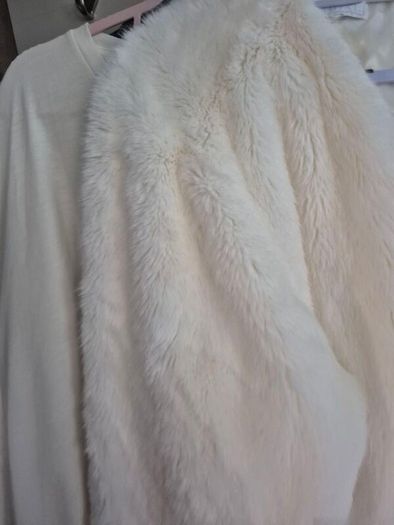 Fur jacket wedding. Suit 16-20.