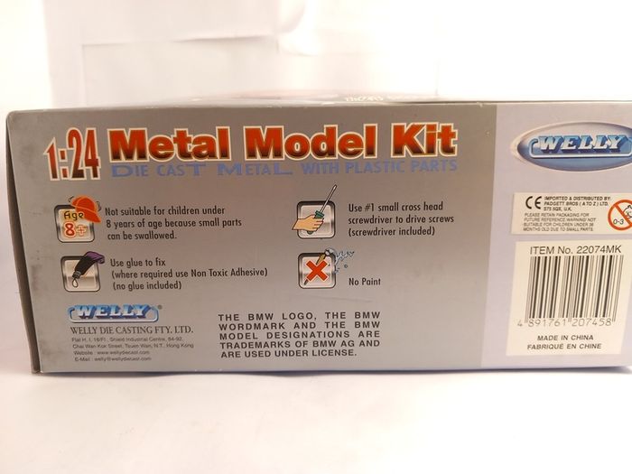 Welly 1/24 Scale Diecast Kit including plastic parts- BMW X5 Blue Diecast  metal model  corgi hot Wheels great gift present kids toys play collectors 8 years  +