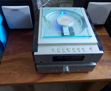 HITACHI Tuner-CD Player, Model AX-M66, including 2 Hitachi speakers, Antennae, Dual Auxillary, in very good condition