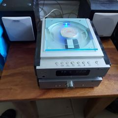 HITACHI Tuner-CD Player, Model AX-M66, including 2 Hitachi speakers, Antennae, Dual Auxillary, in very good condition