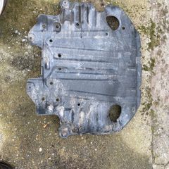 Toyota Hiace Engine Drip Tray - Belly pan - Cover