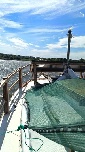 32 FT sailing boat 4 sleeper