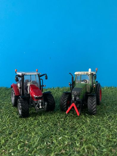 Model tractors