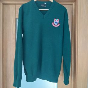 Pobailscoil Isolda Palmerstown Senior Jumper. Age 16/19 not 14/15 as in add.  XL 46/48 Chest, small fitting.