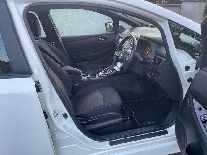 Nissan Leaf 2020 SV Acenta FSH