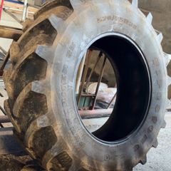 520 85R38 Firestone Tyre