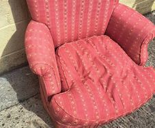 Nursing chair small compact very comfy