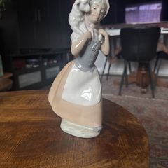 Nao Lladro