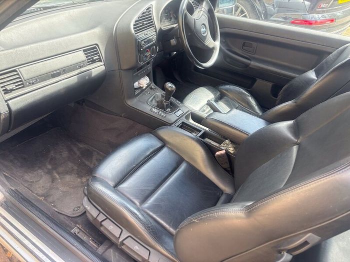 BMW 318i convertible