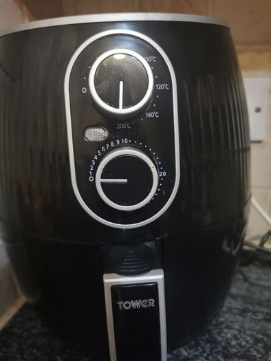Tower air fryer