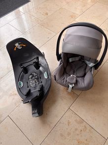 Cybex Cloud Z i-Size Infant Car Seat + ISOFIX Base Z